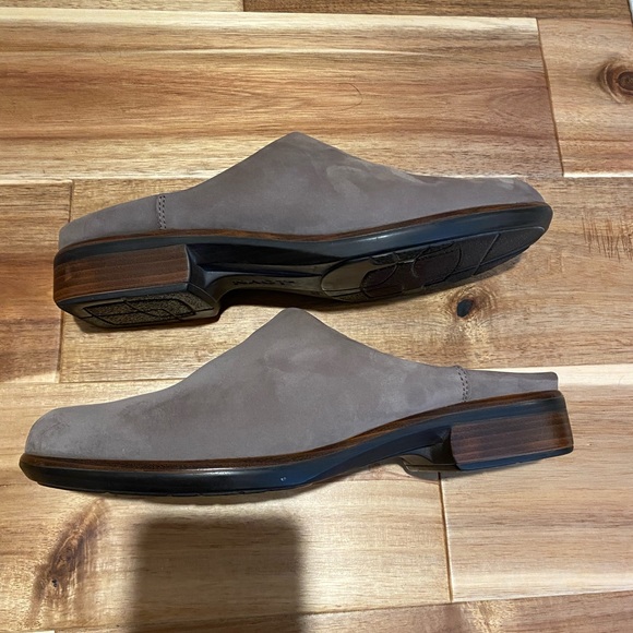 Naot Lodos - Picture 4 of 5